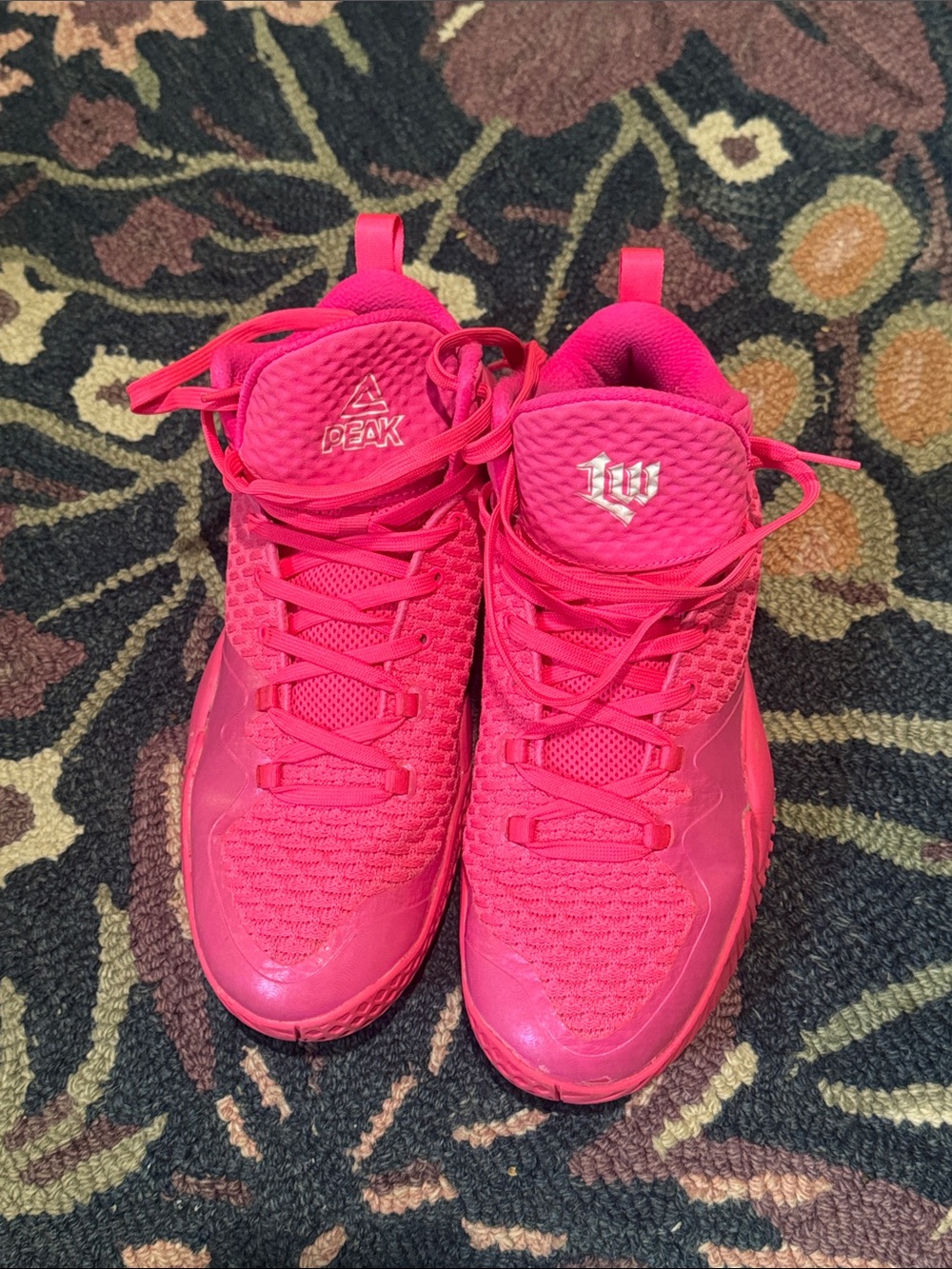 Peak Performance Men’s Athletic Sneakers in Bright Pink